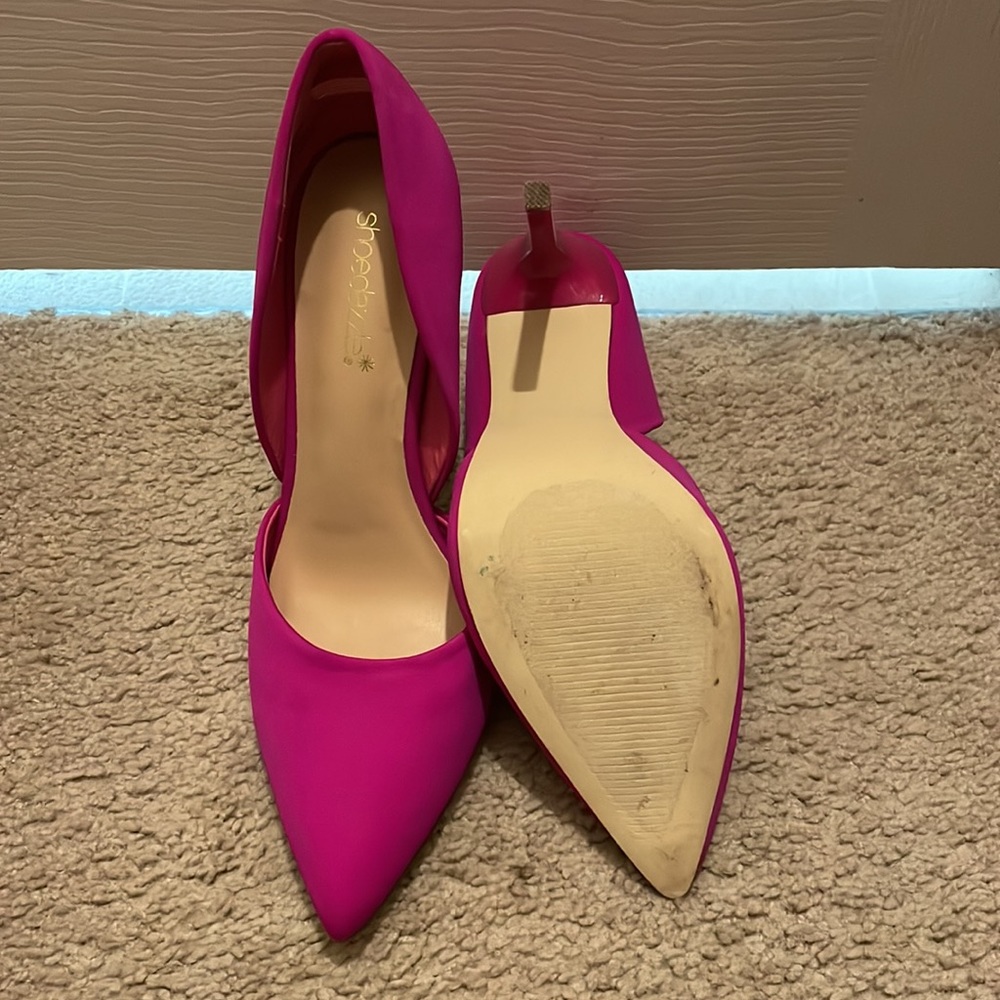Pink heels - Picture 3 of 3